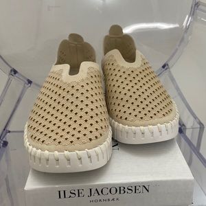 Ilse Jacobsen Tulip Slip On Shoes Size 36